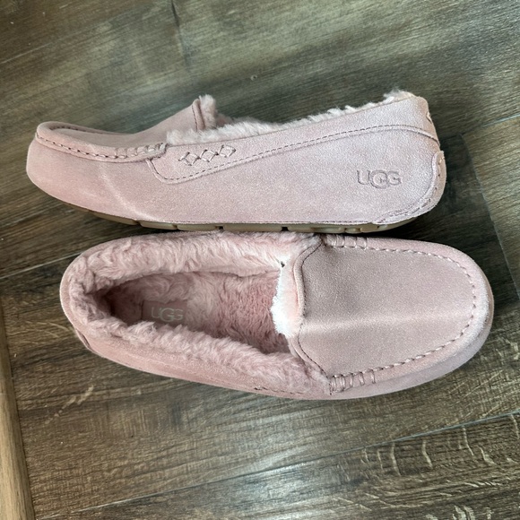 UGG Women's Blush Pink Slippers - Picture 5 of 5